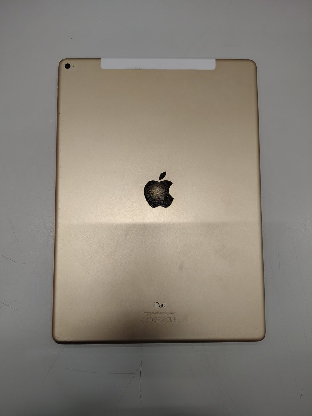Apple Tablet PC: iPad Pro 12,9 '' 1Re Gen 128 GB – Difettoso da Bussy FR venduto da rom_m9y5 2