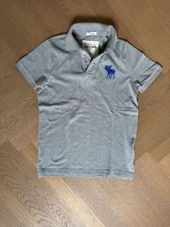 Poloshirt von Abercombie, grau - Grösse M