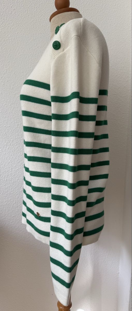 Pulls & Sweat-shirts: Pull LA PETITE ETOILE rayé blanc vert, taille 1 – D'occasion à Morges par sandy069 2