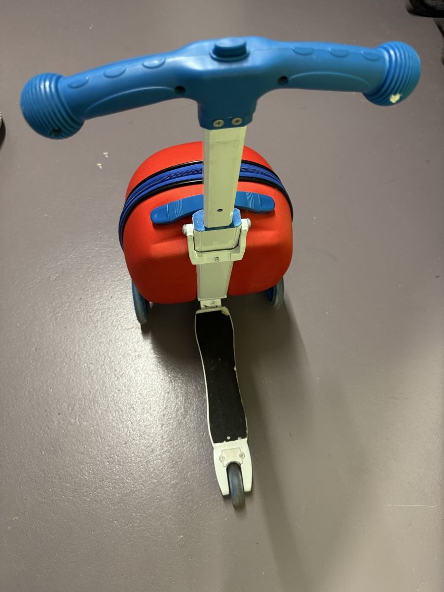 Veicoli per bambini: Kinder Trottinett + Koffer – Usato da Zürich venduto da jabo22