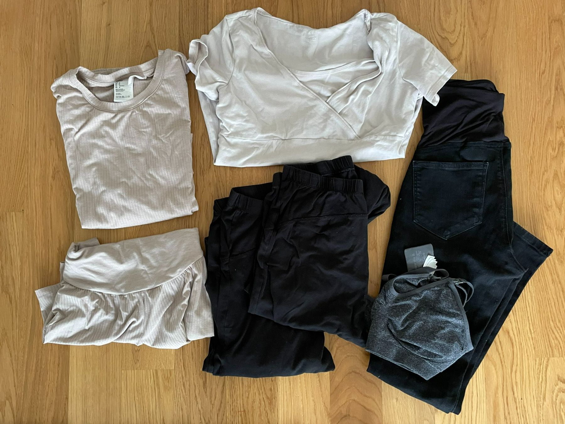 Lots de vêtements: Umstandskleiderpaket Mama Grösse M – D'occasion à Kloten par schunksz