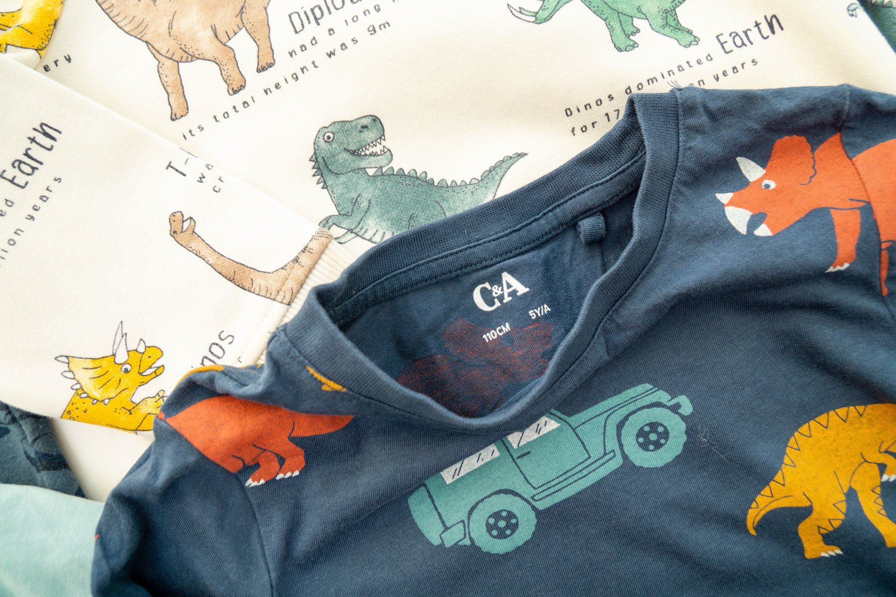 C&A Lotti & Set di vestiti: 2x Pullover & 2x Langarmshirt Gr.110 - 5 Jahre – Usato da Zürich venduto da sambaum 7