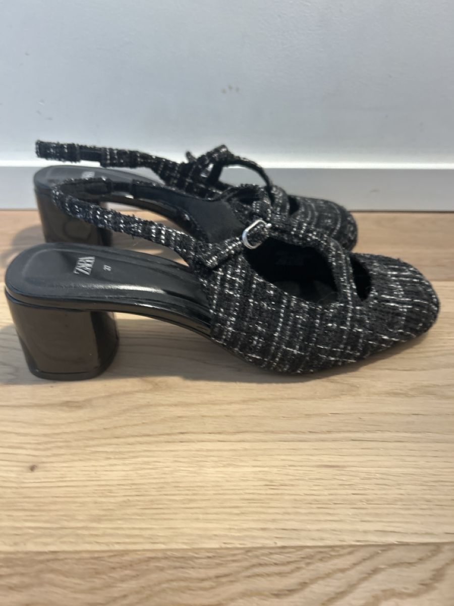 Zara Scarpe da donna: Zara Black Tweed Block Heel Slingbacks - Size 37 EU – Nuovo (secondo la descrizione) da Unterentfelden venduto da renato053 2