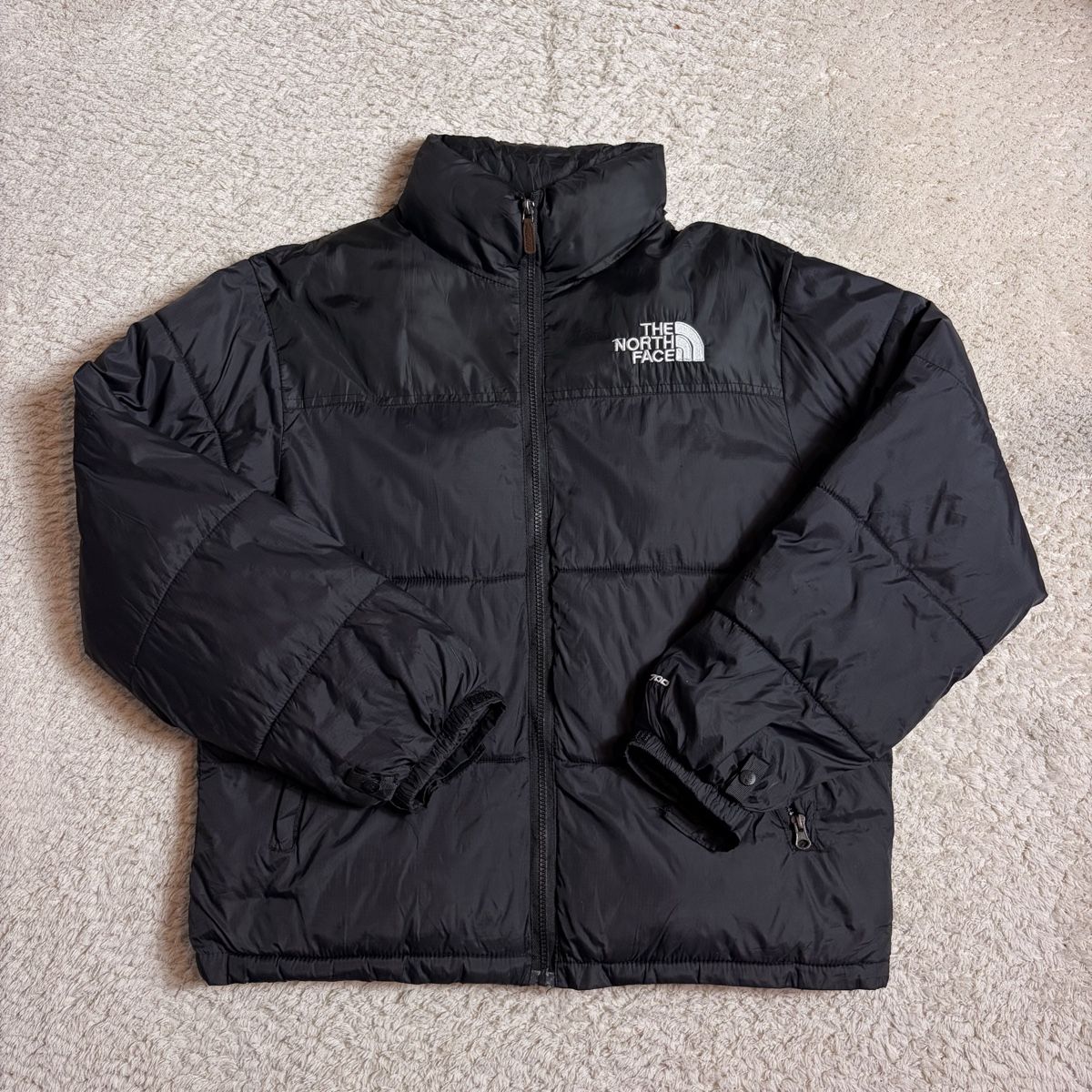 North Face Jacken: Doudoune The North Face 700 noire - Taille M – Gebraucht aus Neuchâtel von aliceguins