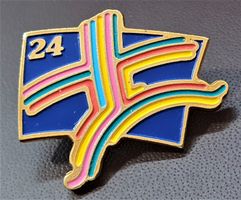 Q907 - Pin  Tanzen 24