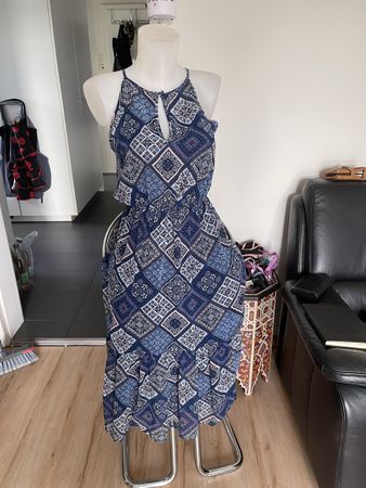 Jolie Robe d'été Pepe Jeans XS, bleue à motifs comme neuve