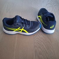Asics Hallenturnschuhe, Gr. 35.5