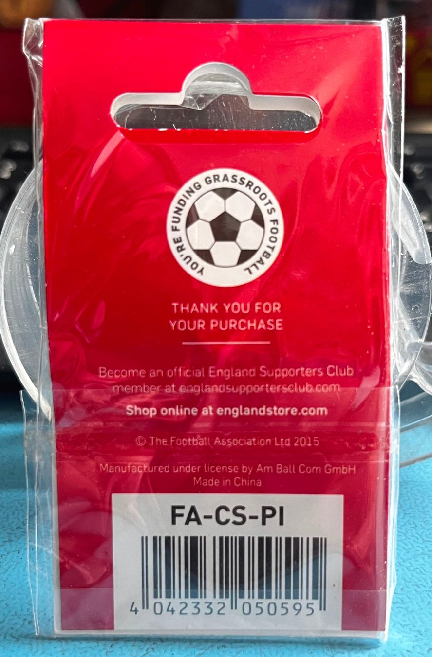Placchette & Badge: Pin, England Fussball, FA Community Shield – Usato da Obernau venduto da Wgnom 1