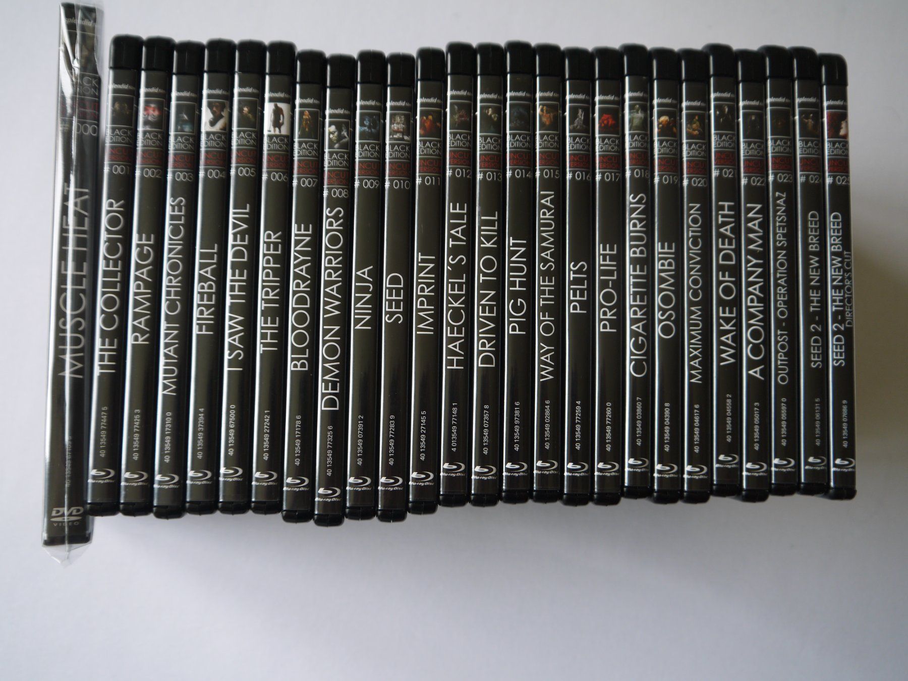 Tutti i DVDs: SAMMLUNG - Die Komplette BLACK EDITION 0 - 25 – Usato da Hagendorn venduto da Blaf