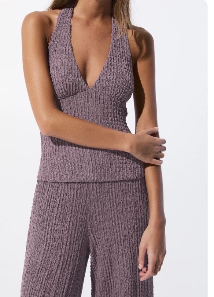 Pull&Bear Top: Neckholder lila  – Usato da Salez venduto da jum_zx7w