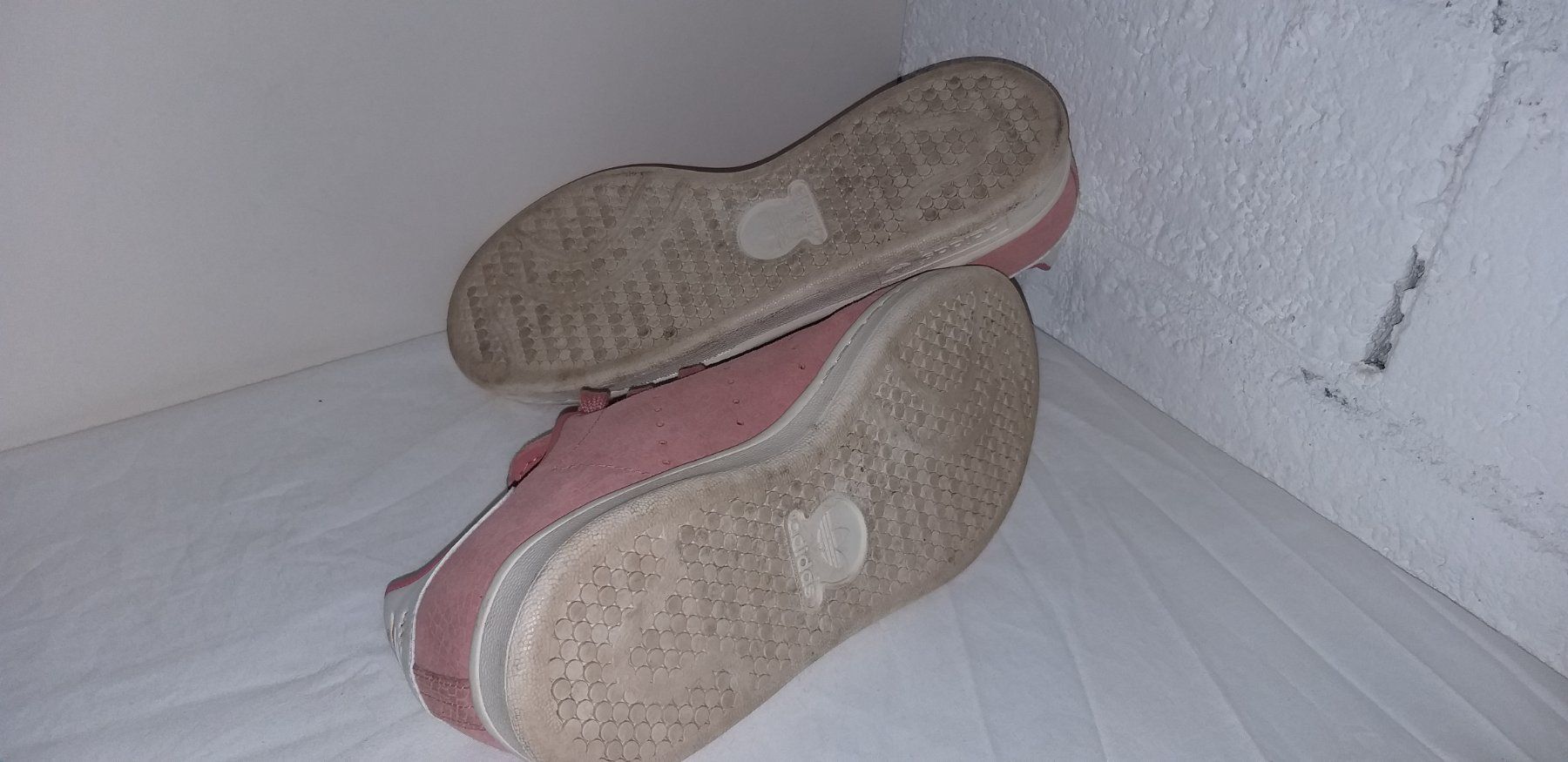 Adidas Damenschuhe: Chaussures/Schuhe ADIDAS STAN SMITH     Pointure/Grosse 37,5 – Gebraucht aus Cossonay-ville von Super-Price-Quality 5
