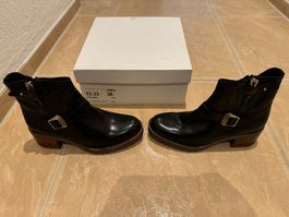 Globus Shoes neue leder Stiefeletten, 38 NP 179 Fr