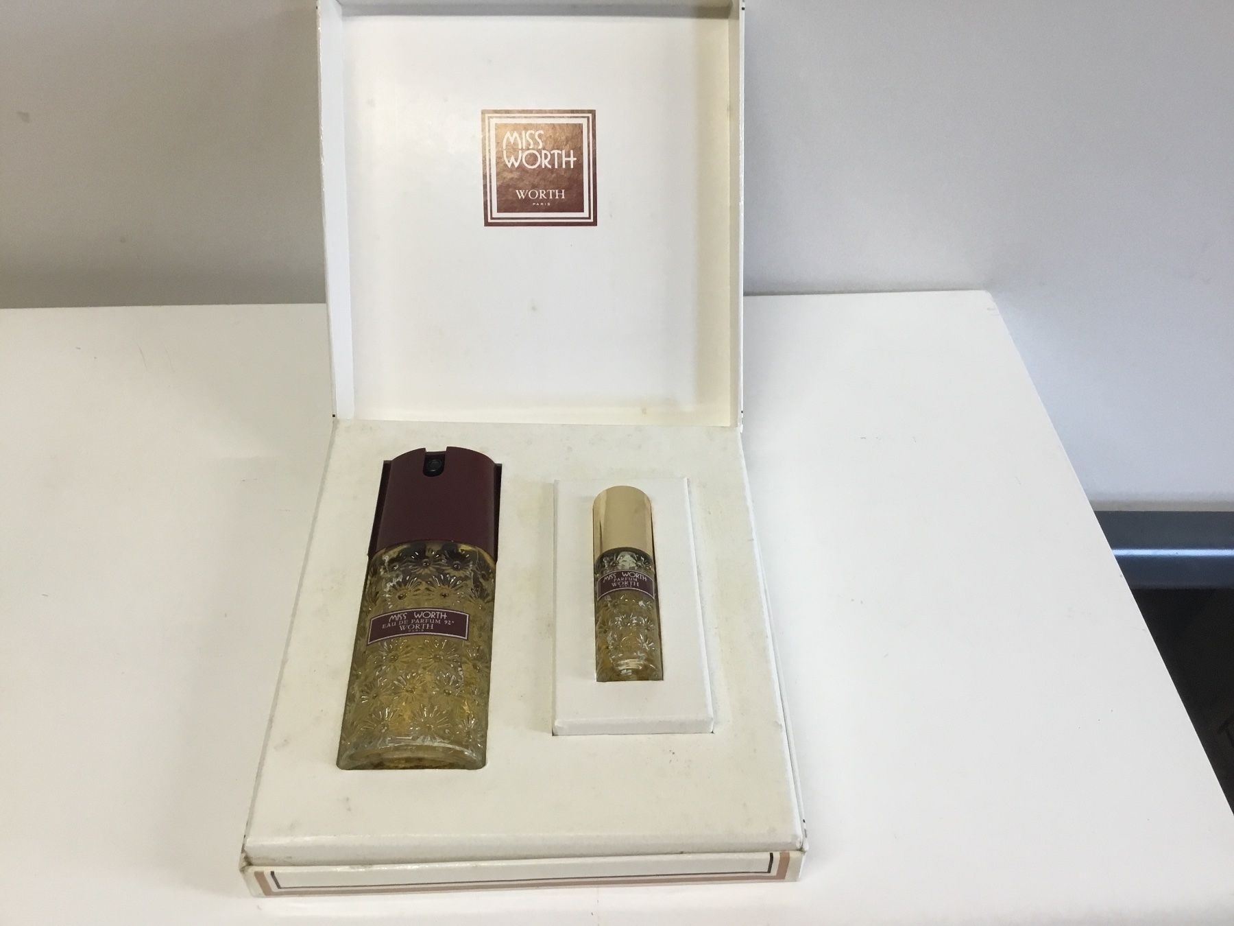 Profumi & Eau de Toilette: Miss Worth Paris Eau de Parfum et Parfun – Usato da boncourt venduto da Ckikil 6