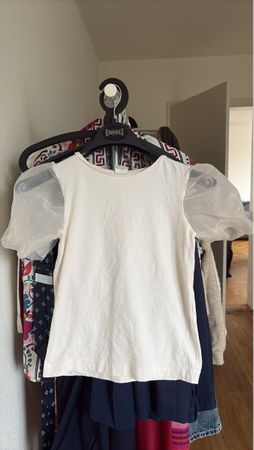 Elegant Cream Blouse - Perfect for Summer Style!
