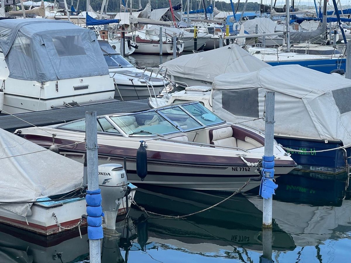 Mariah Bateaux: Bateau à Moteur 8 places – D'occasion à Neuchâtel par bri_859z 3