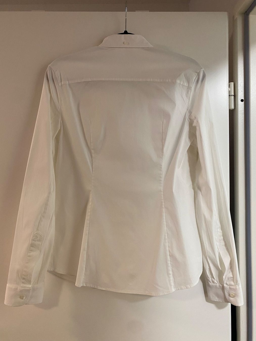 Prada Camicette: Prada Bluse mit Pailetten – Usato da Wetzikon ZH venduto da Deba26 1