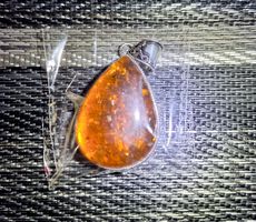 a vendre pendentif 