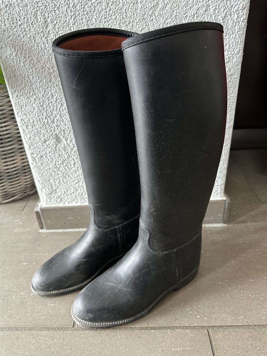 Schuhe für Jungen: Reitstiefel Grösse 34 – Gebraucht aus Busswil von billib