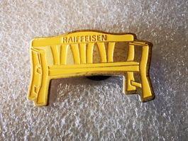 Ansteckpin 2: Raiffeisen