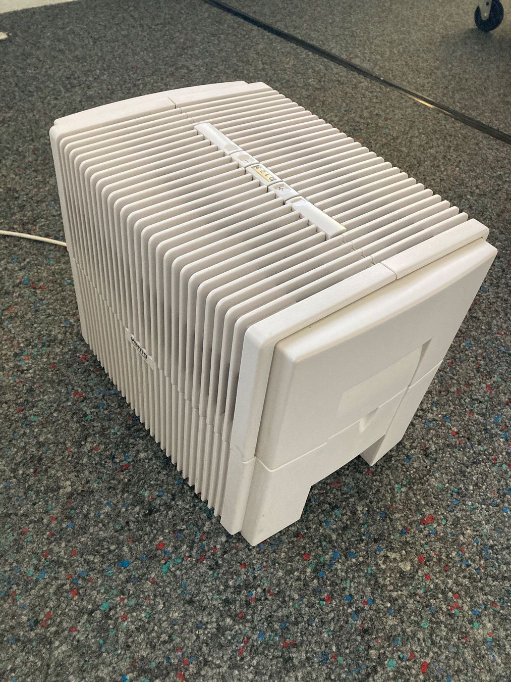 Venta Luftbefeuchter: Luftbefeuchter Venta LW44 Weiss Gebraucht – Gebraucht aus Hünenberg von Electron0