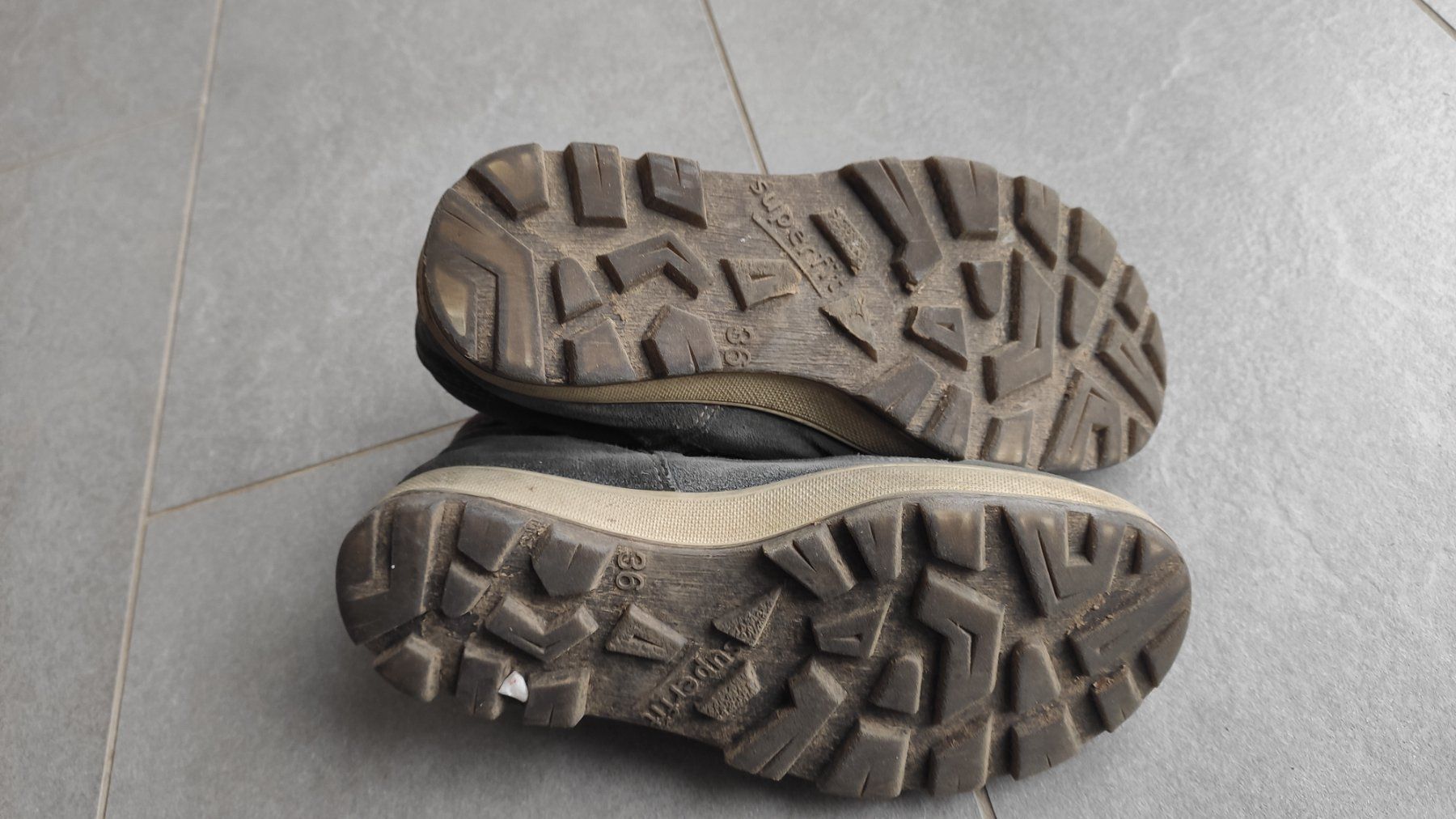 Superfit Scarpe per ragazzi: Lederschuhe von superfit Gr 36 – Usato da Riehen venduto da India13 4