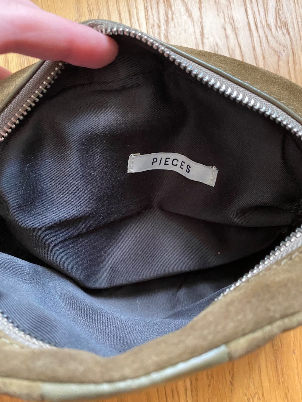 Pieces Borse da donna: Kleine Handtasche – Usato da Küssnacht am Rigi venduto da Wir-3 1
