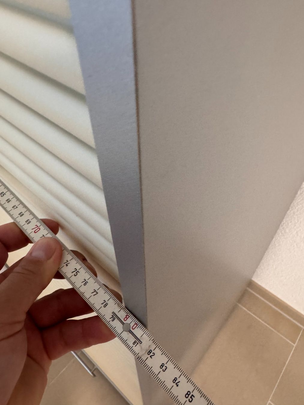Armadi: Schrank mit Rollladen grau Breite 60cm – Usato da Esslingen venduto da Poker3 5