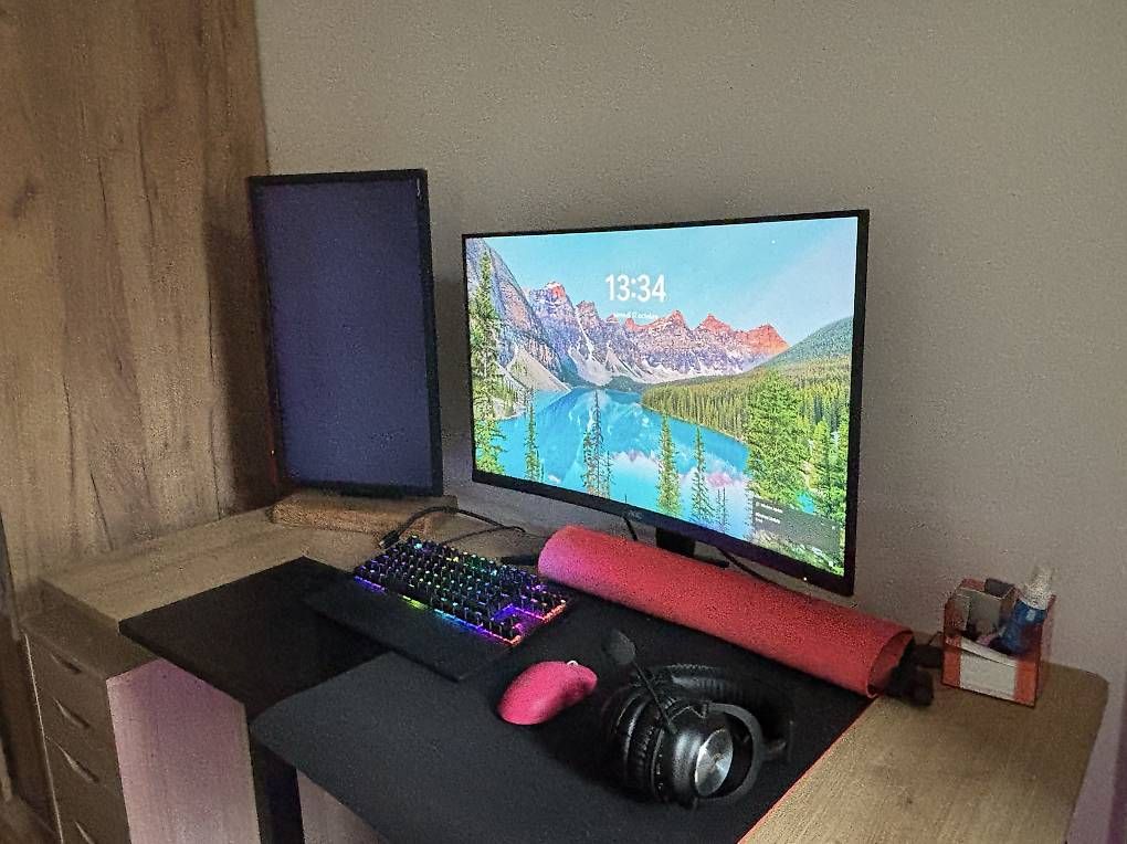 PC: Setup gaming – Usato da Chenaux venduto da len_s5l7