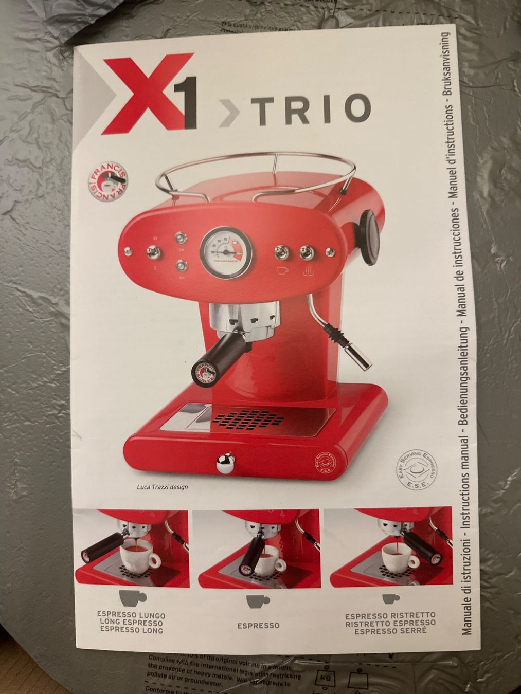 FrancisFrancis! Macchine per caffè & Macchine per espresso: FRANCIS Kaffeeautomat – Usato da Thalwil venduto da Wilhelm85 5