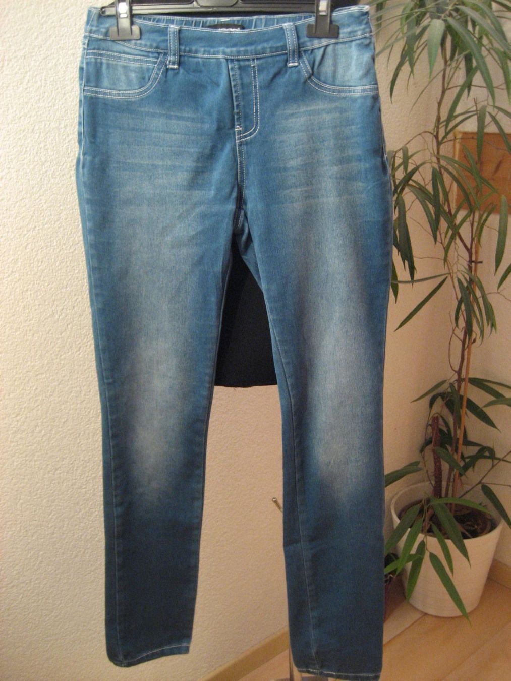 Jeans: Jeans stretch taille 36 – Usato da Delémont venduto da marryb
