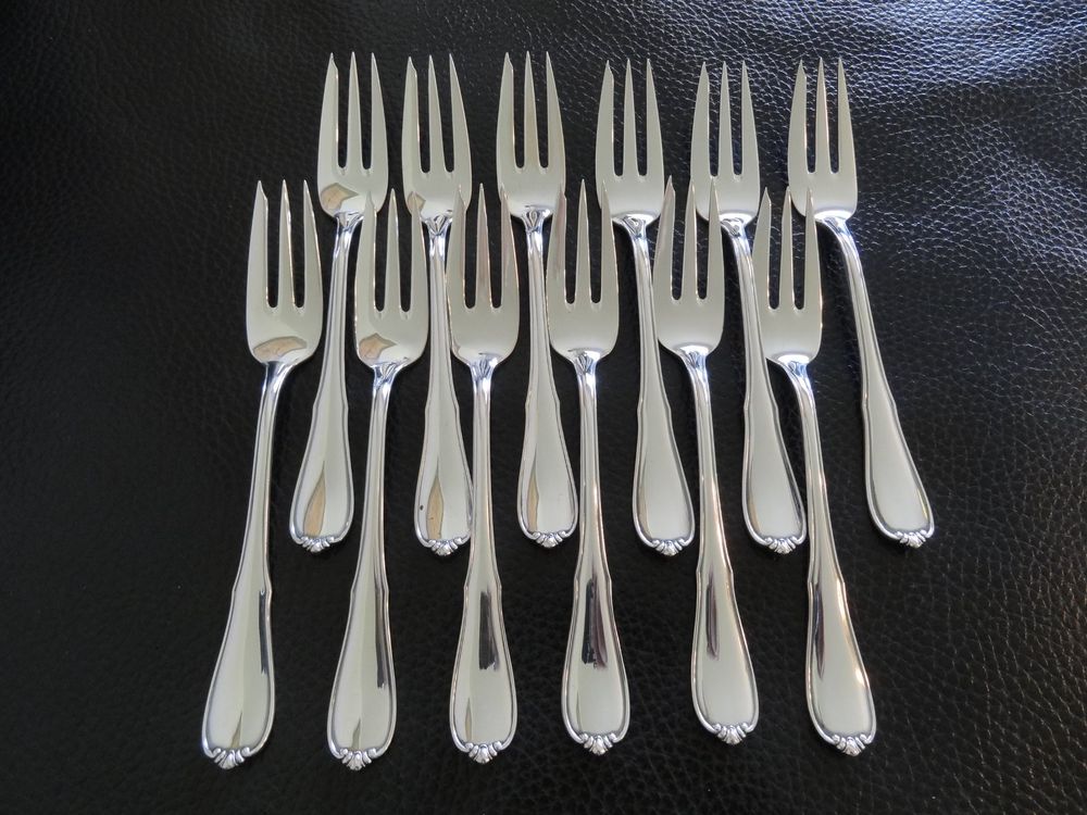 Fourchettes à gâteaux anciennes