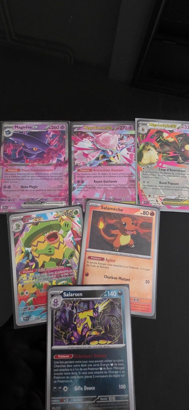 Pokémon Carte collezionabili: mega évolution flamme fantasmatique fr – Nuovo (secondo la descrizione) da Neuchâtel venduto da tat_7tz8 2