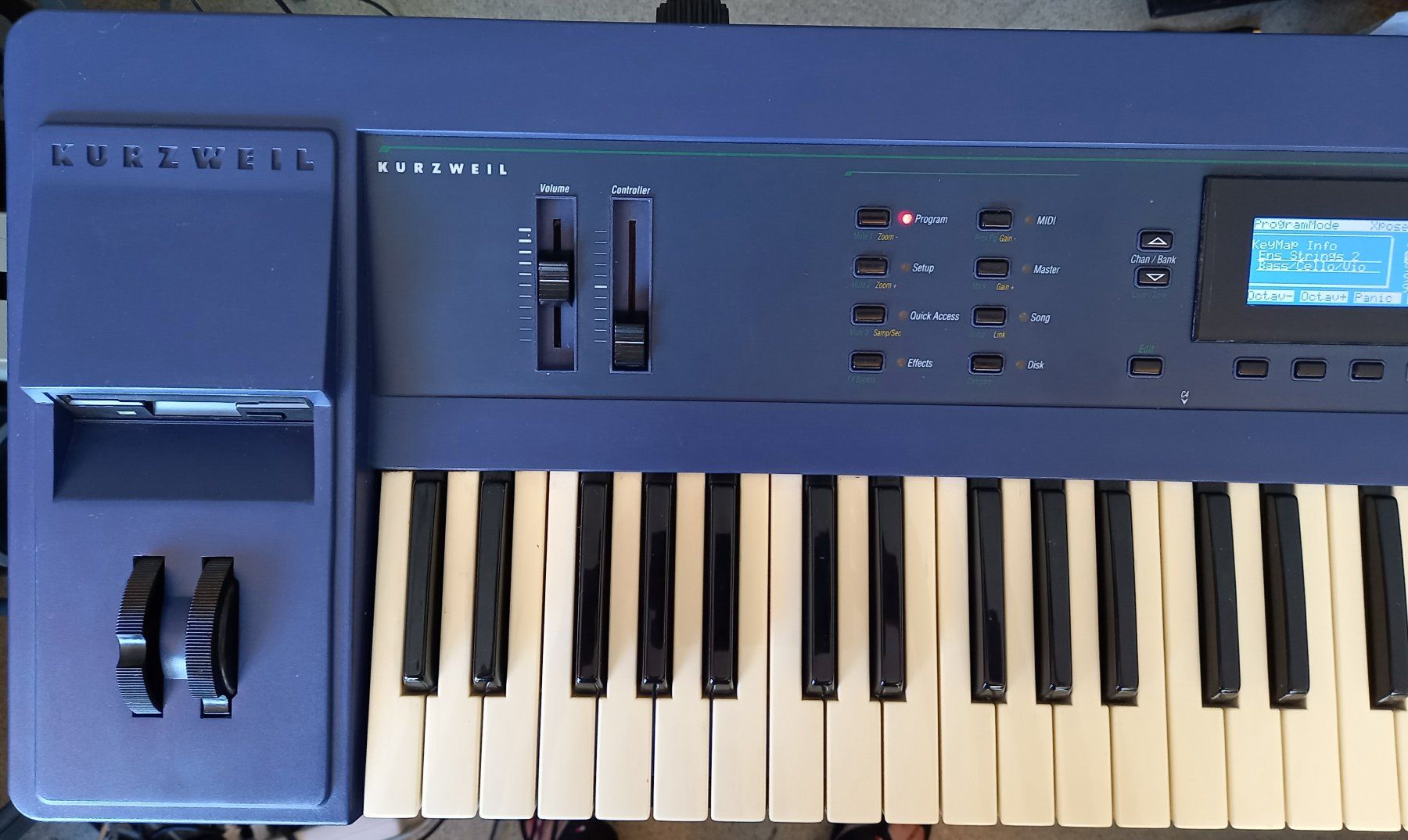 Strumenti musicali: Kurzweil K2000 V3 + 2 Expansion Boards – Usato da Luzern venduto da garlicia 2