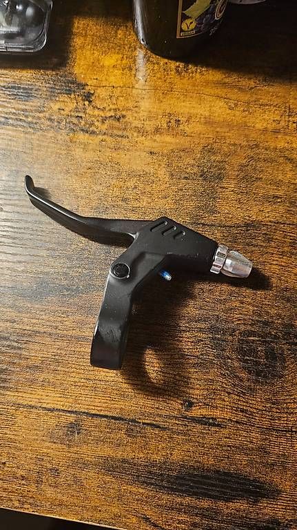 Pièces détachées: Bremshebel V-Brake – D'occasion à Lausanne par AlexDom96 1