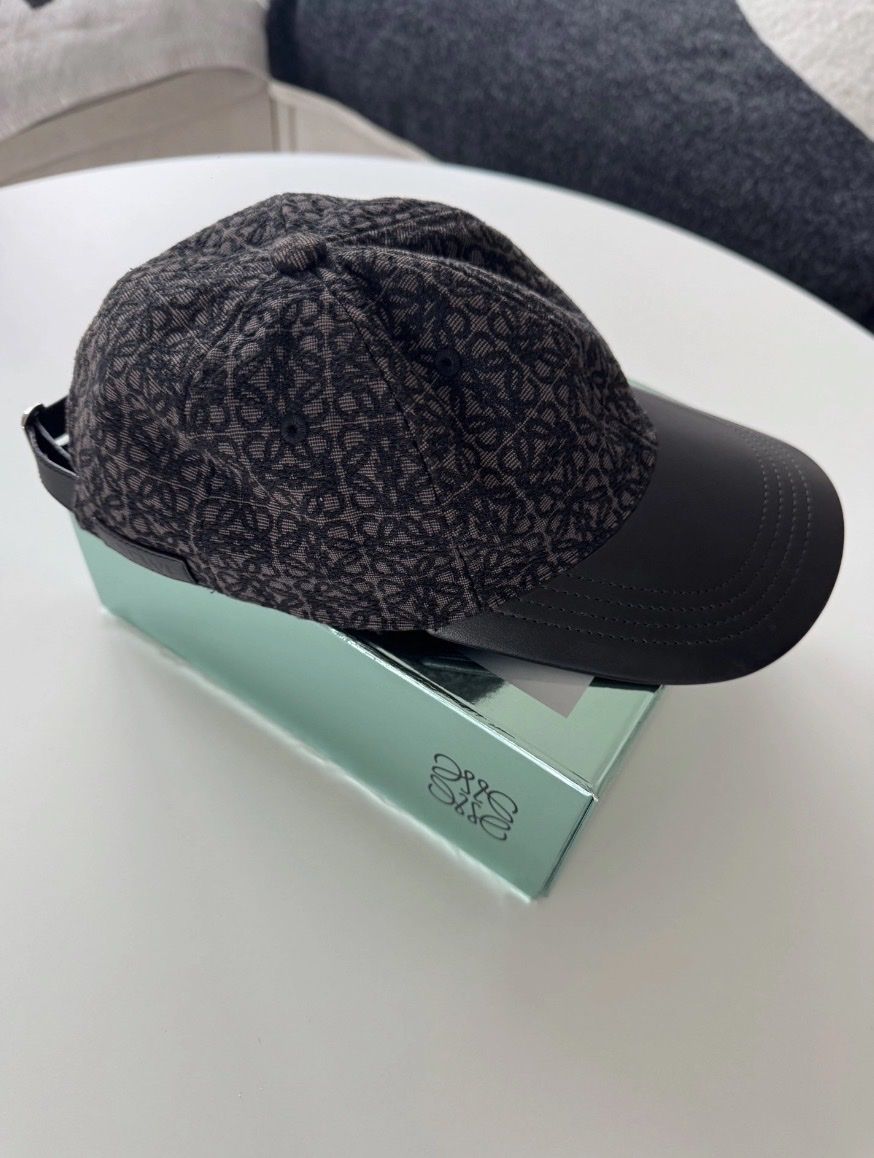 Sonstige Damenmode: Loewe Kappe – Gebraucht aus Killwangen von was.sharp