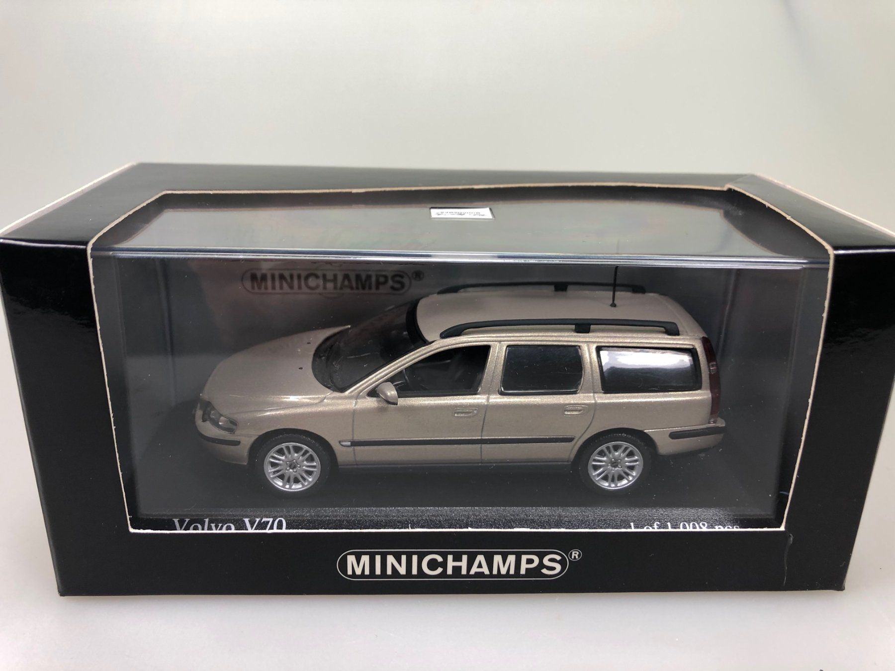 Volvo Modellautos: Volvo V70 - Minichamps - 1:43 – Gebraucht aus Widen von Himan 3