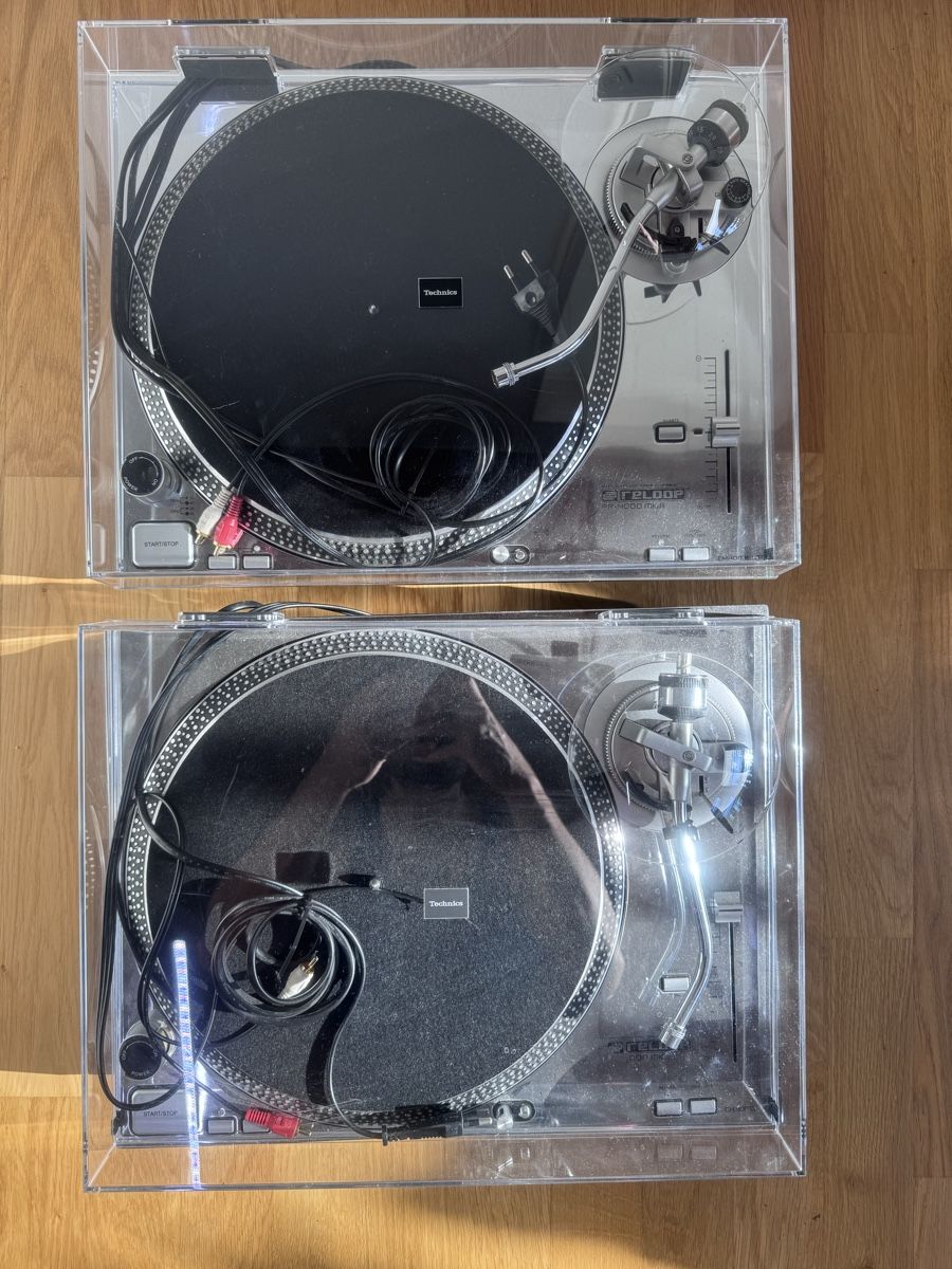 Reloop Tourne-disques: DJ Plattenspieler Reloop RP-4000 MK III Technics – D'occasion à Luzern par dannaddannad