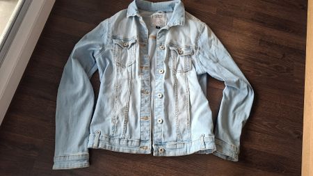 Coole Jeansjacke mit Sternenmuster, Grösse 170 (C&A)