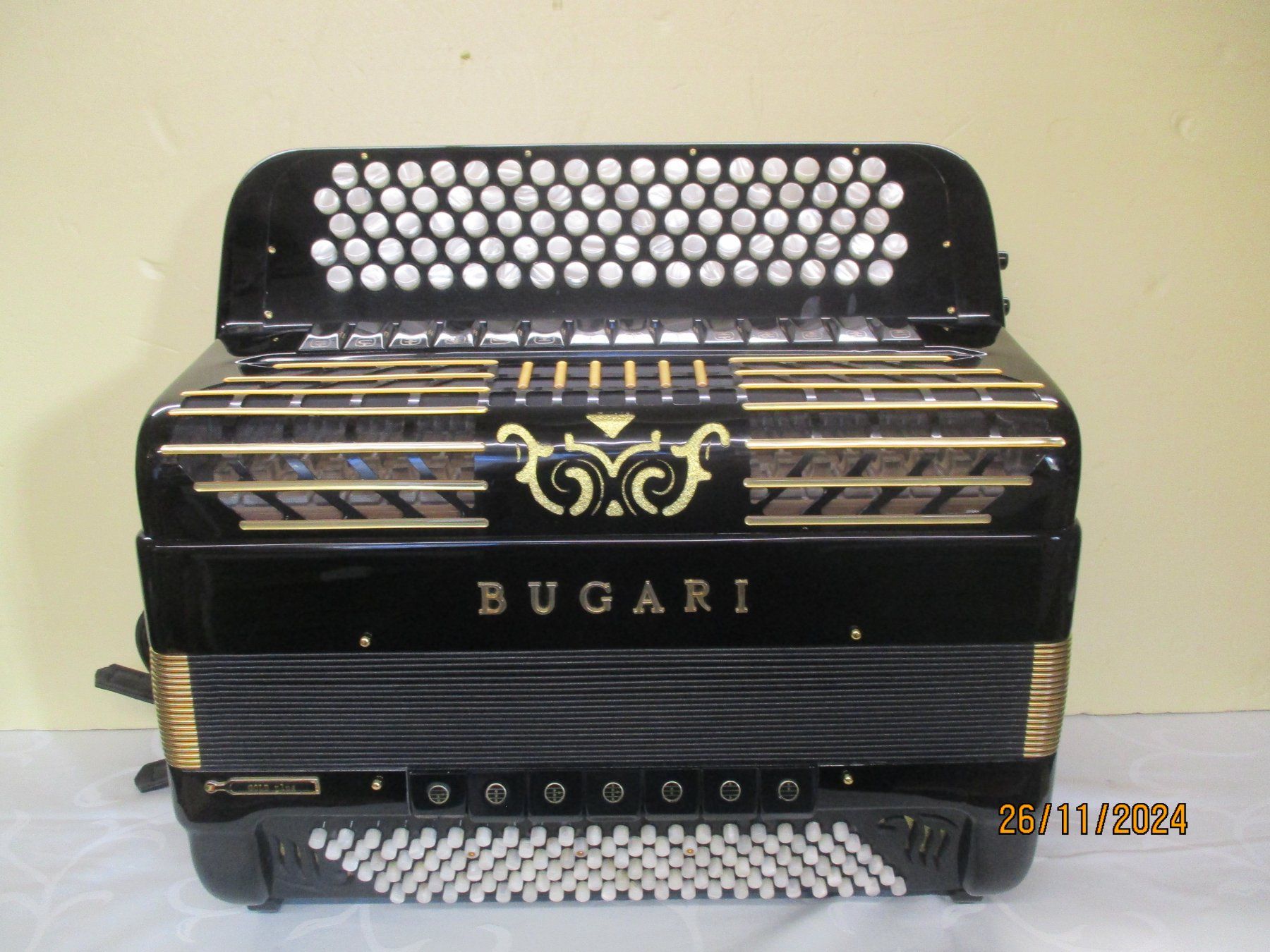 Strumenti musicali: Akkordeon Bugari Gold plus Modell 508 – Usato da Jegenstorf venduto da Oktavio
