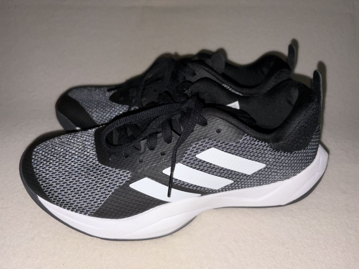 Adidas Herrenschuhe: Adidas Trainings Laufschuhe Gr. 40 2/3 – Neu (gemäss Beschreibung) aus Basel von vitaminka