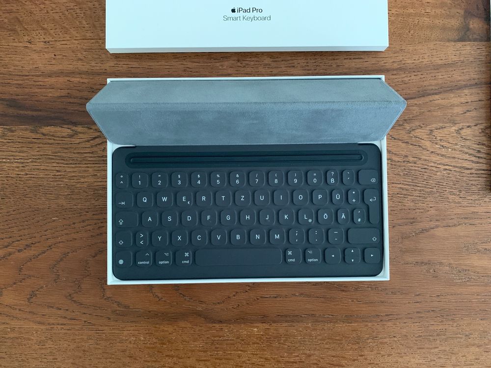 Apple iPad Pro 10.5 Smart Keyboard + Cover | Kaufen auf Ricardo