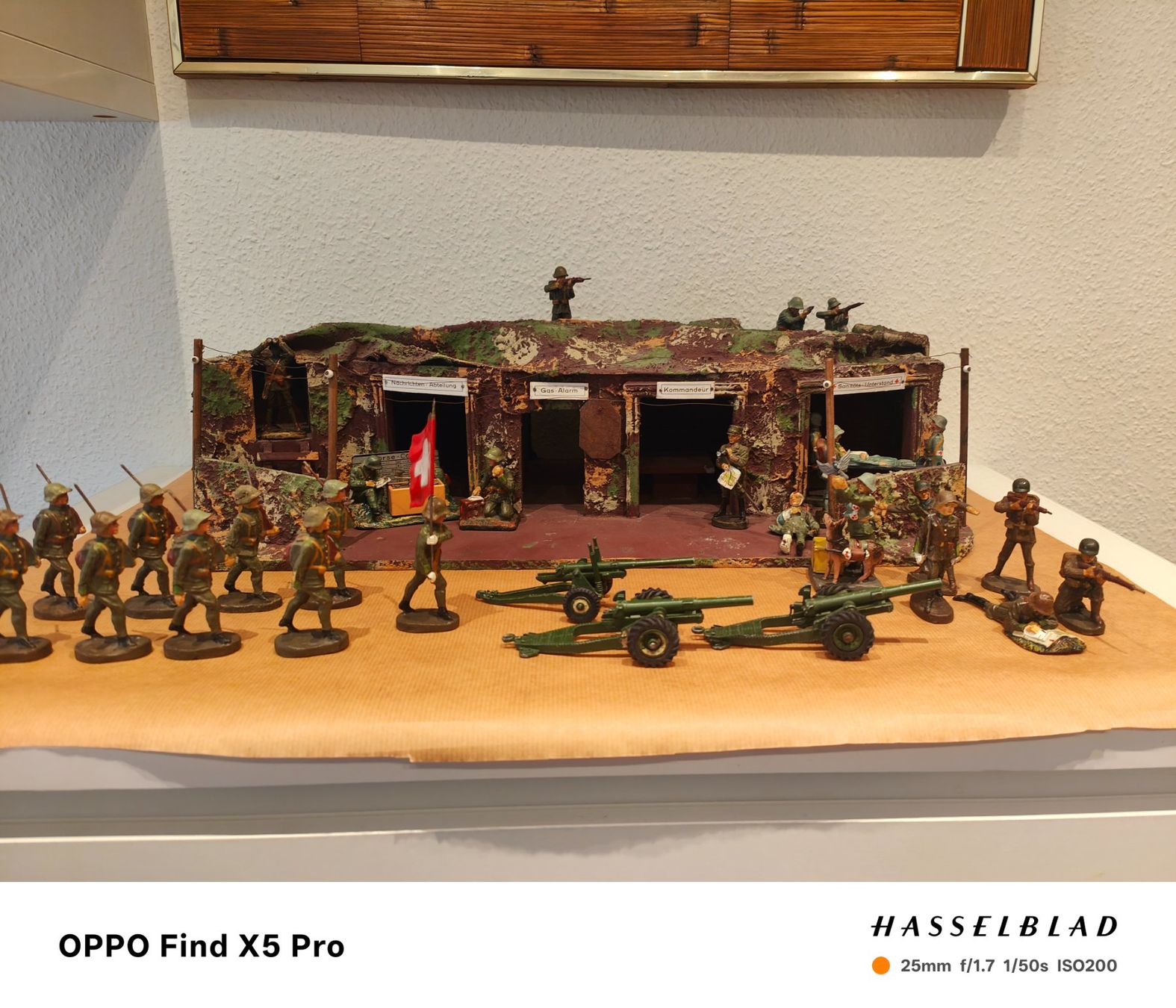 Elastolin Giocattoli: "Militärstützpunkt" mit Figuren Elastolin – Usato da Basel venduto da M2 1