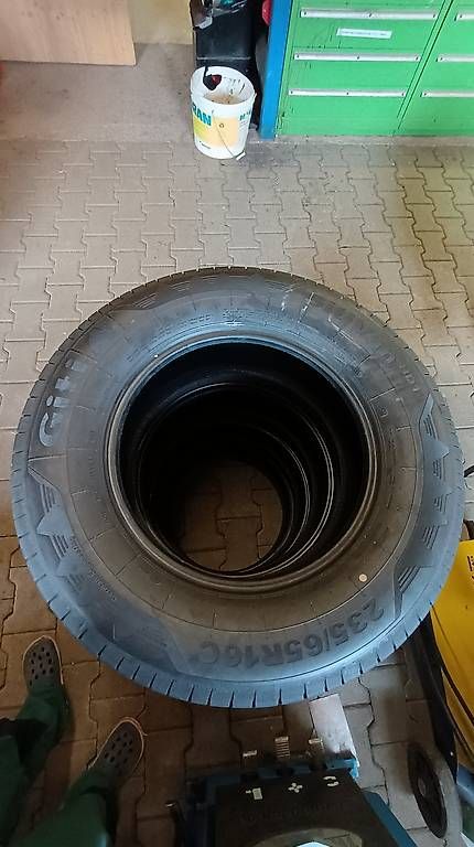 Pneumatici & Ruote complete: 4 Reifen 235/65R 16C DOT 08/25 – Usato da Bözen venduto da joy_r628