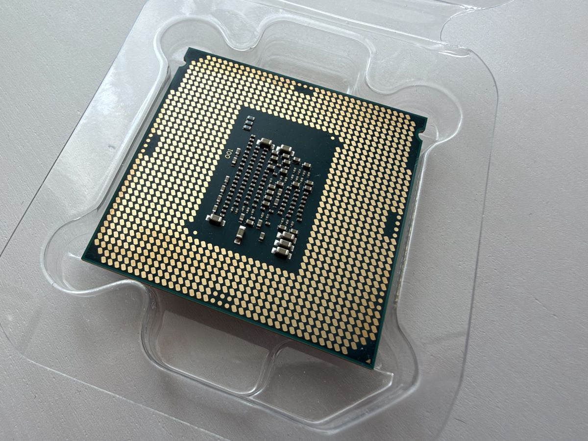 Intel Componenti elettronici: Intel i3-7100T CPU – Usato da Zürich venduto da jankais3r 1