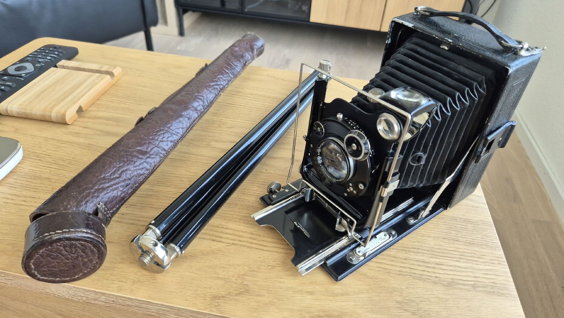 Fotocamera: Faltkamera Welta 9x12 Compur – Usato da Au ZH venduto da Nostronomo 7