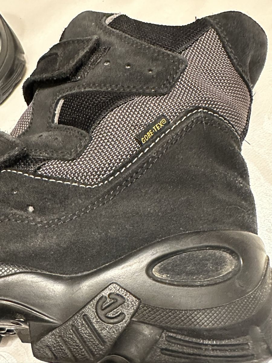 Ecco Scarpe per ragazzi: Chaussures d'hiver ECCO Gore-Tex, pointure 40 – Usato da Marly venduto da Kouli 1
