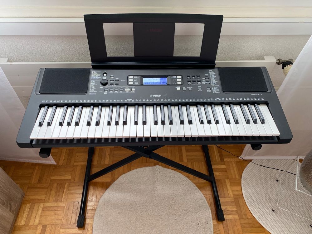 Yamaha Keyboard PSR- E373 | Kaufen auf Ricardo