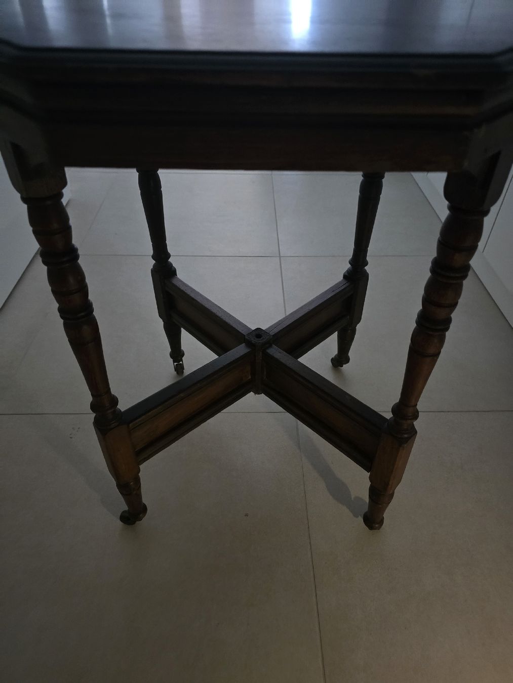 Tavoli: Table d'appoint octogonale antique – Usato da Vouvry venduto da Marr0 3