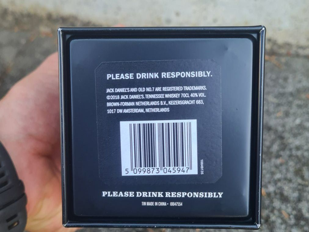 Jack Daniels Spiritueux: Blechdose / Dose / Jack Daniel's / Whisky / Schwarz-Weiss – D'occasion à Safenwil par Husqi2000 5