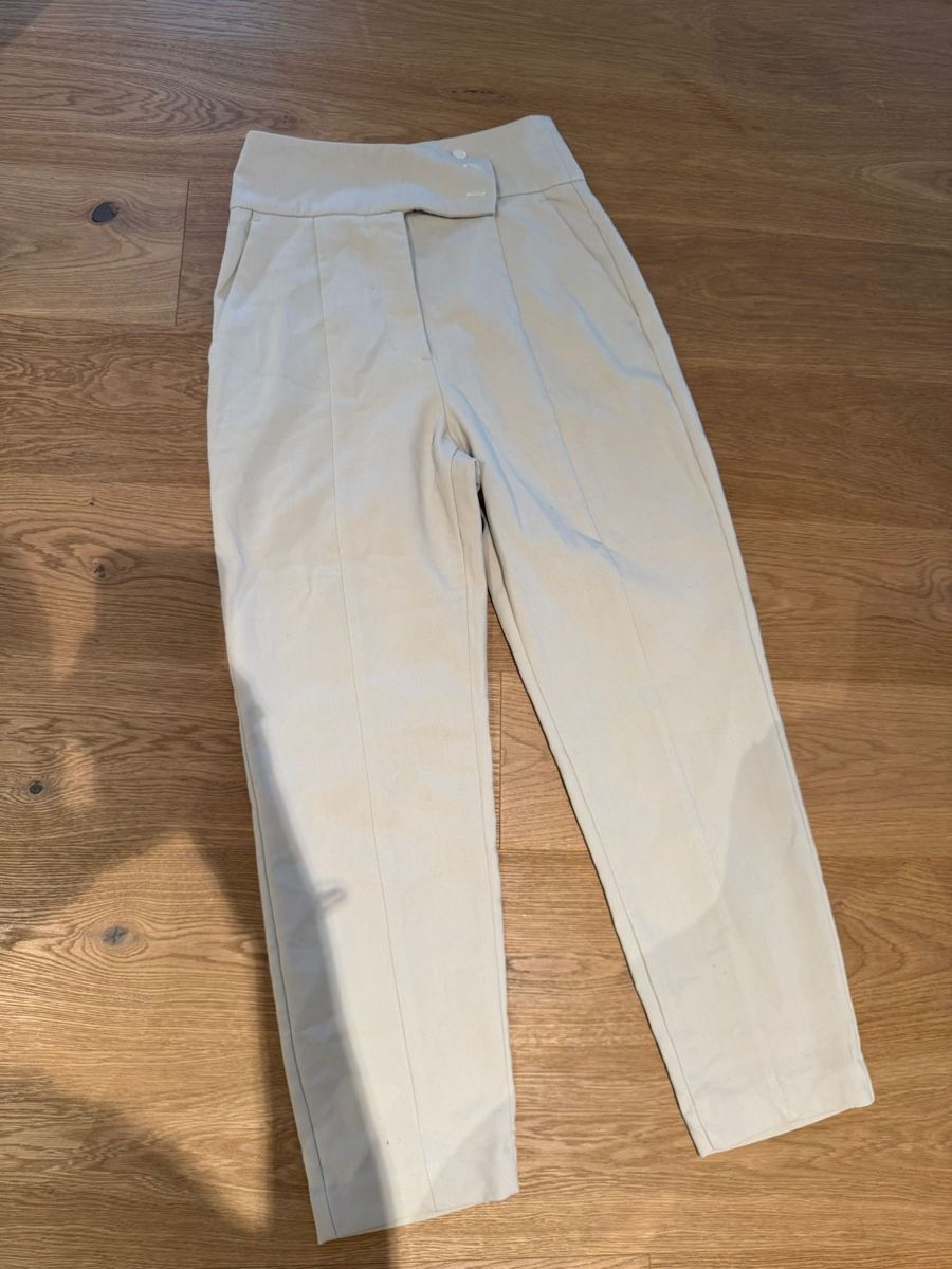 Hosen: Zara Hose, Beige, Grösse S, Neuwertig – Gebraucht aus Hinwil von YPMK61